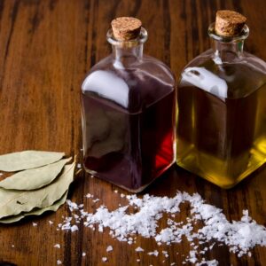 Olej, ocot, cukor, soľ